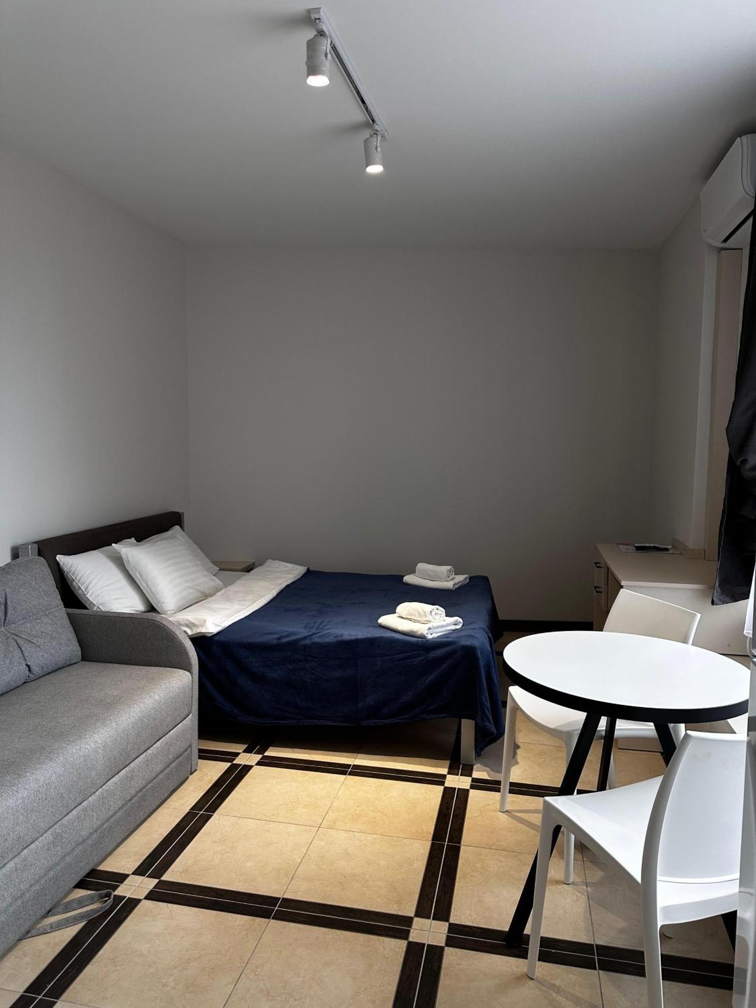 Opera Center Hotel & Apartments リヴィウ エクステリア 写真