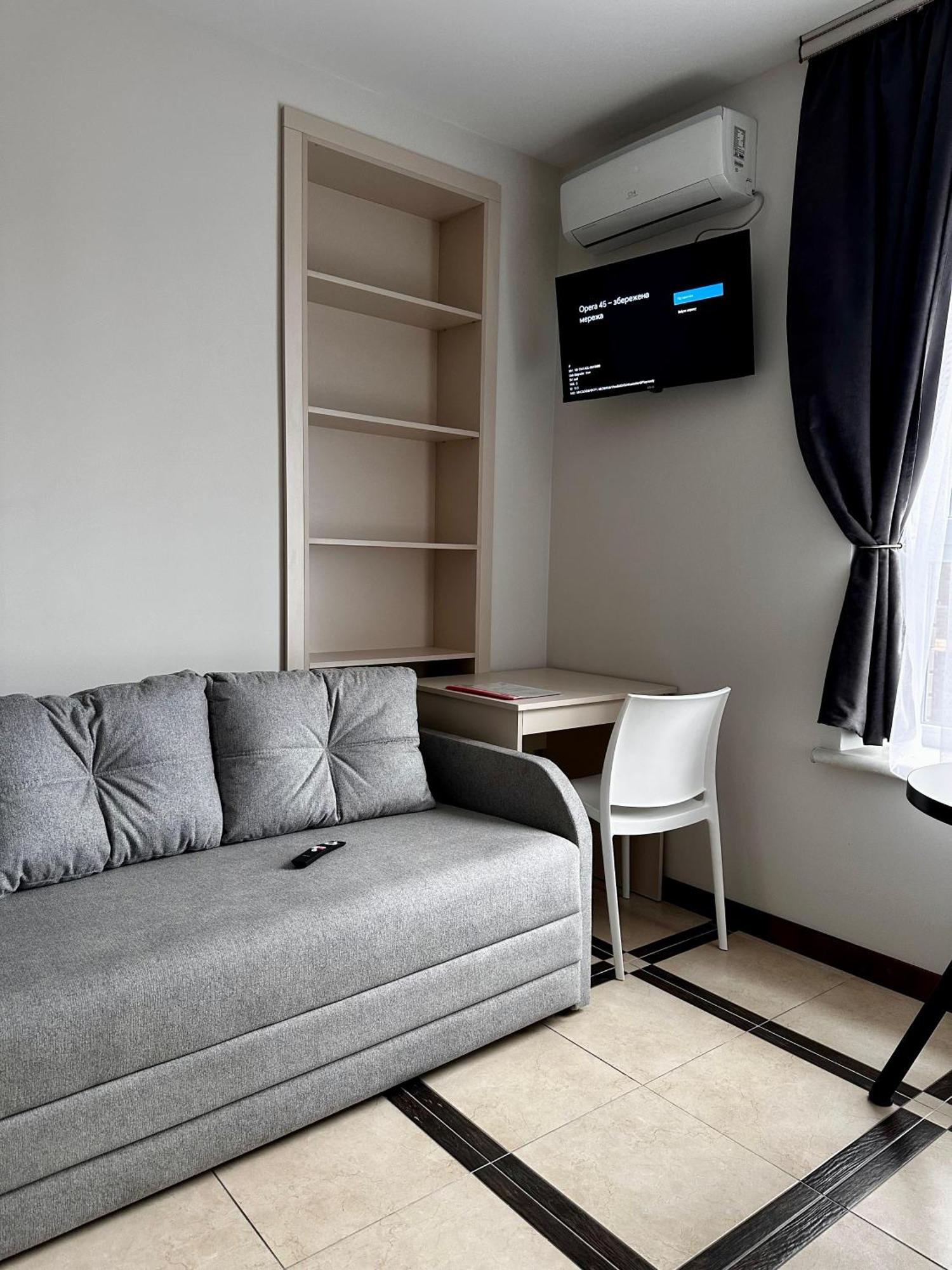Opera Center Hotel & Apartments リヴィウ エクステリア 写真