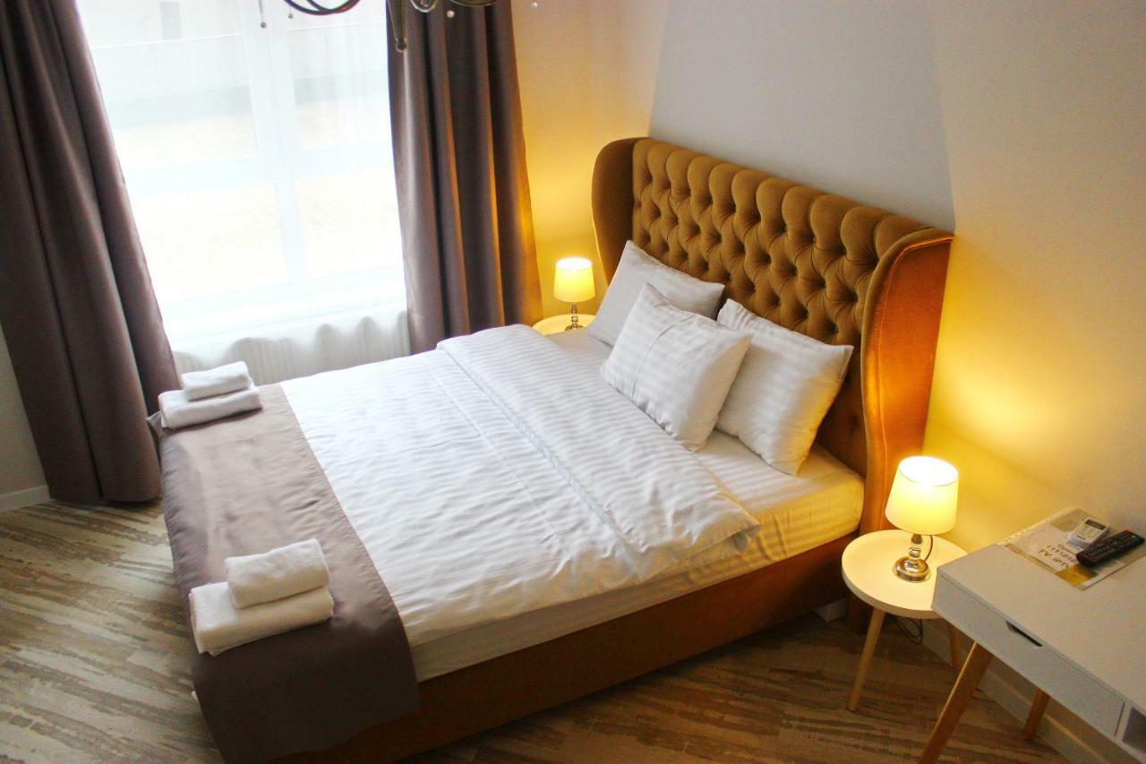Opera Center Hotel & Apartments リヴィウ エクステリア 写真